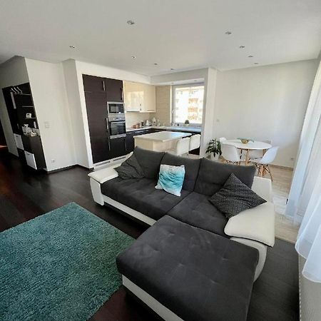 דירות דברצן Big Forest Apartman מראה חיצוני תמונה