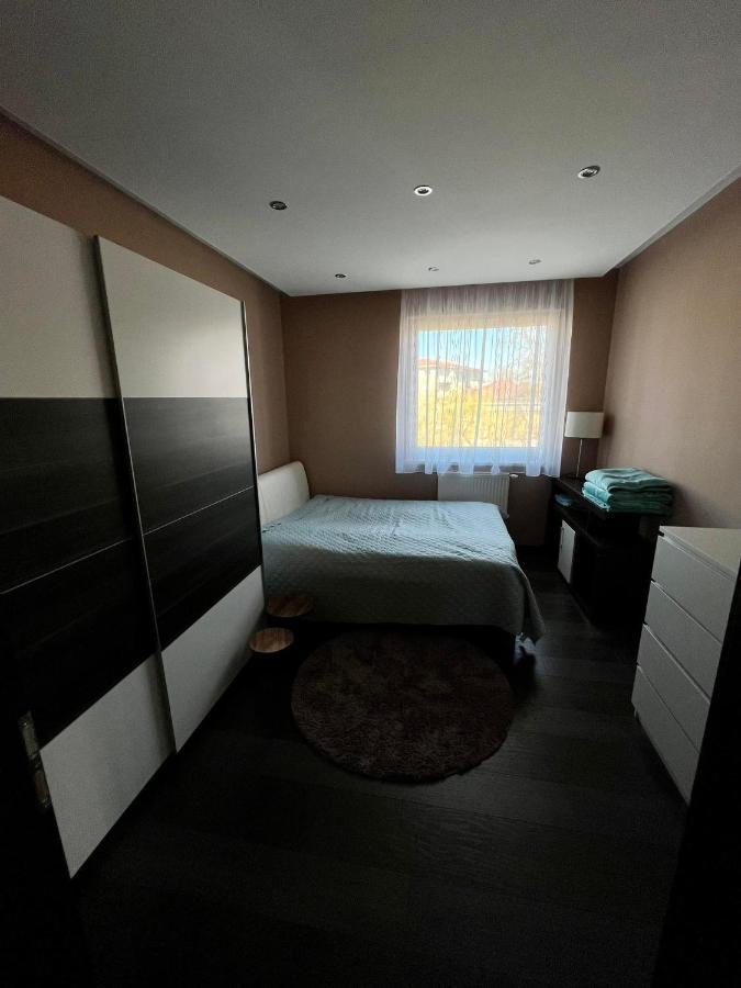 דירות דברצן Big Forest Apartman מראה חיצוני תמונה